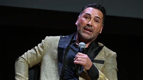 Oscar De La Hoya Opens Up About Viral Lingerie。